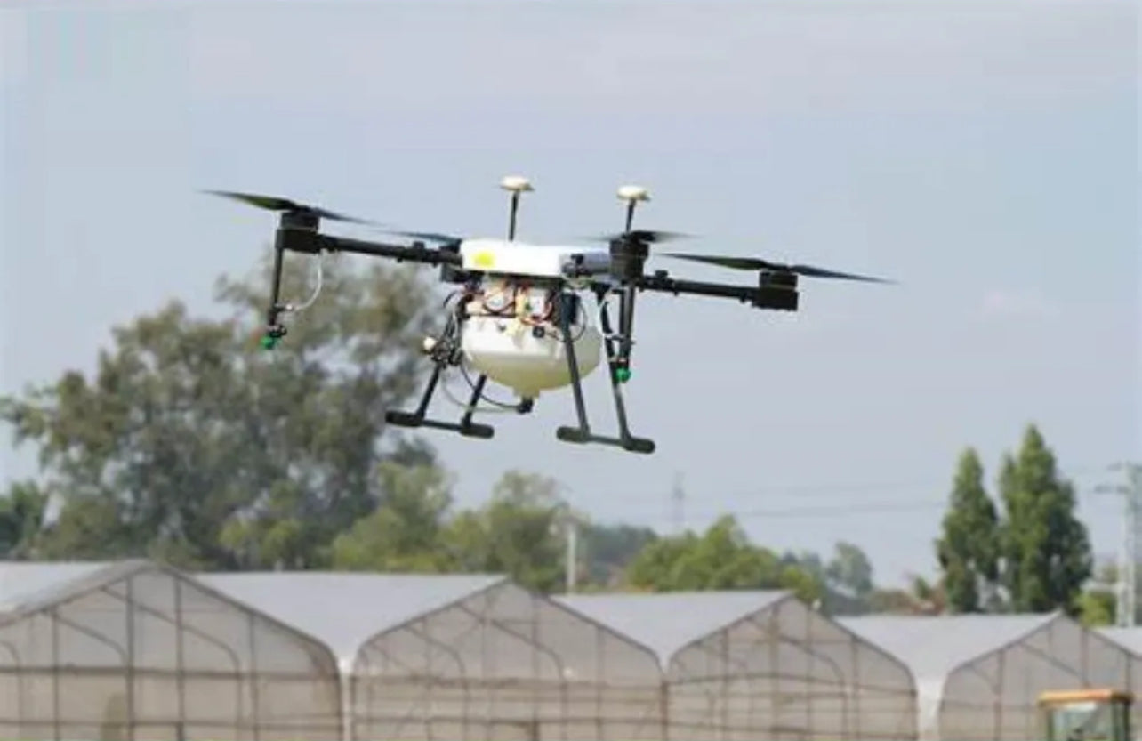 X1380S Dron Agrícola Liviano con un Tanque de Agua Grande